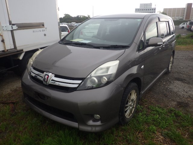 TOYOTA ISIS 2013 PLATANA V